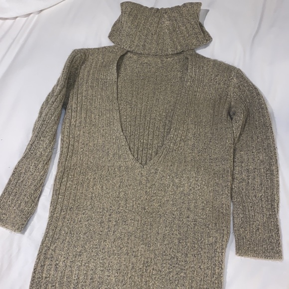 Turtleneck dress - Picture 4 of 4